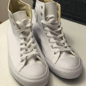 Size 11 W/9 M CONVERSE All Star Leather High Top